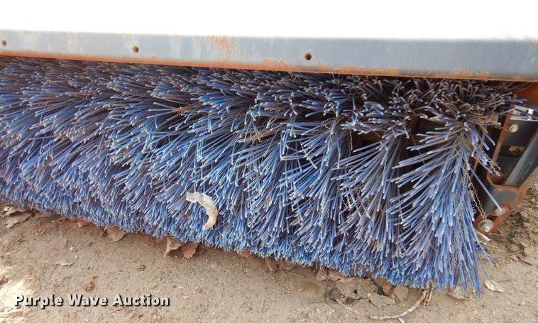 image for item DR0398 Virnig  skid steer broom