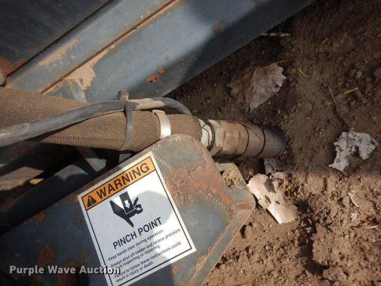 image for item DR0398 Virnig  skid steer broom