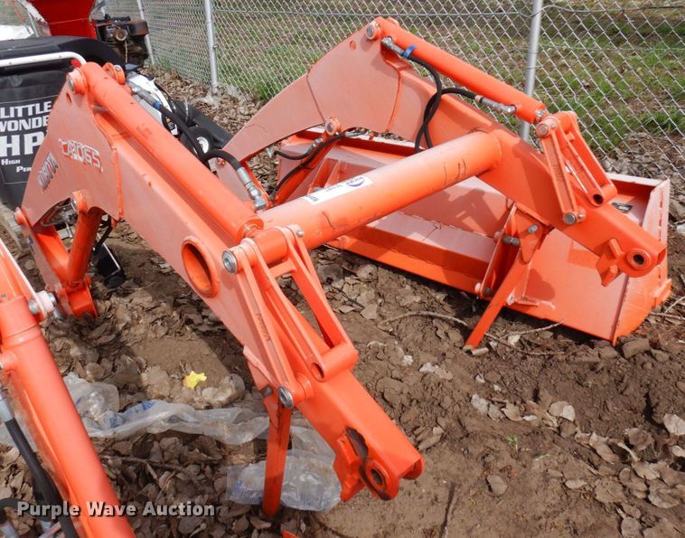 image for item DR0408 Kubota LA1065  loader