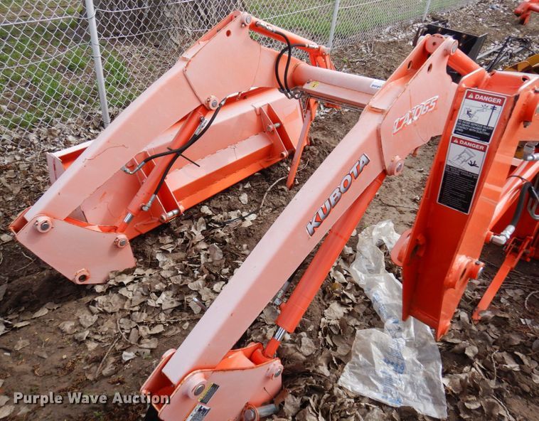 Kubota LA1065 loader in Shakopee, MN Item DR0408 sold Purple Wave