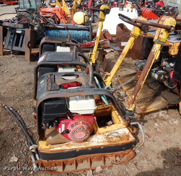 image for item DR0409 (3) Wacker DU5015H vibratory plate compactors