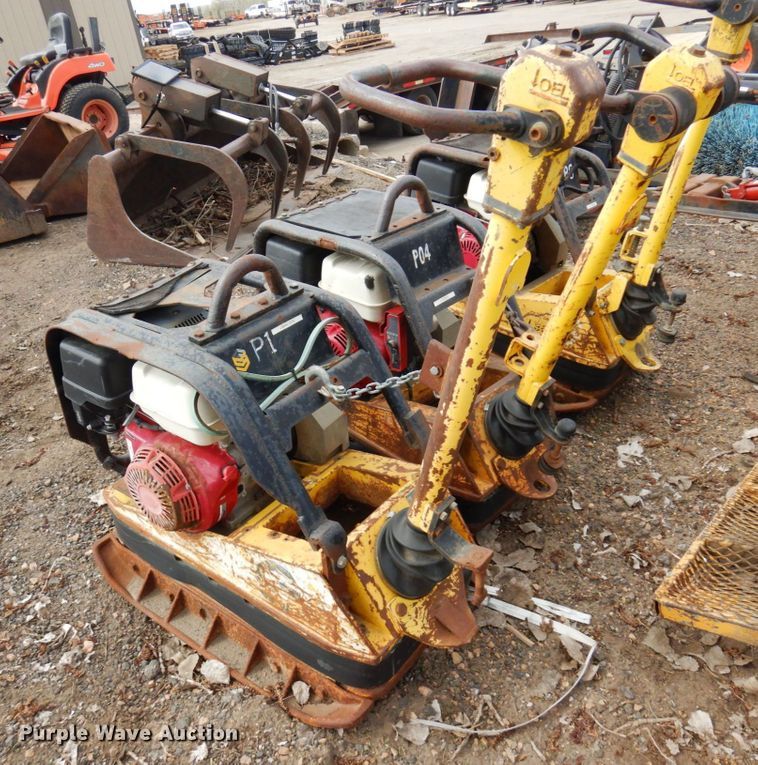 image for item DR0409 (3) Wacker DU5015H vibratory plate compactors