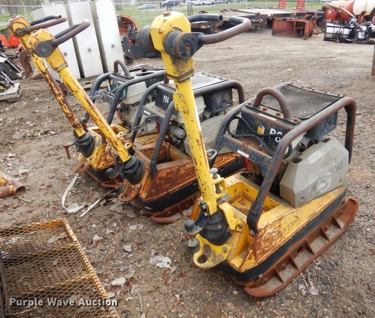 image for item DR0409 (3) Wacker DU5015H vibratory plate compactors