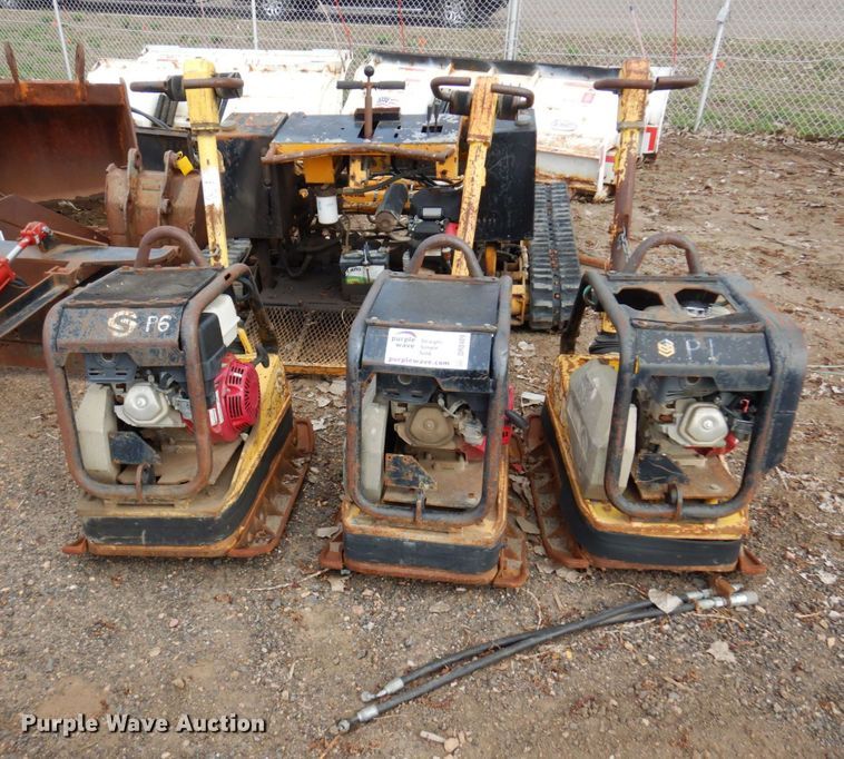 image for item DR0409 (3) Wacker DU5015H vibratory plate compactors
