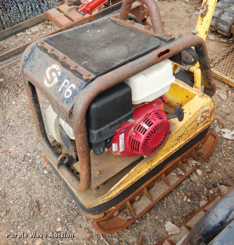 image for item DR0409 (3) Wacker DU5015H vibratory plate compactors