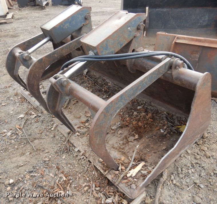 image for item DR0411 (2) Skid steer buckets