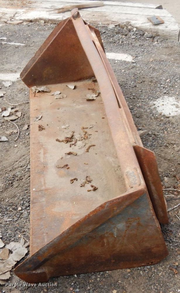 image for item DR0411 (2) Skid steer buckets