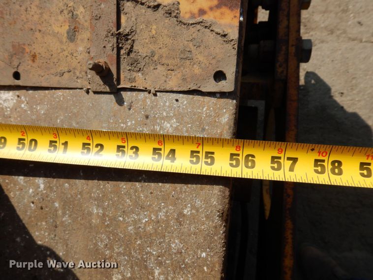 image for item DR0419 1998 Caterpillar CB434C  double drum roller