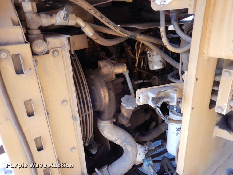 image for item DR0419 1998 Caterpillar CB434C  double drum roller