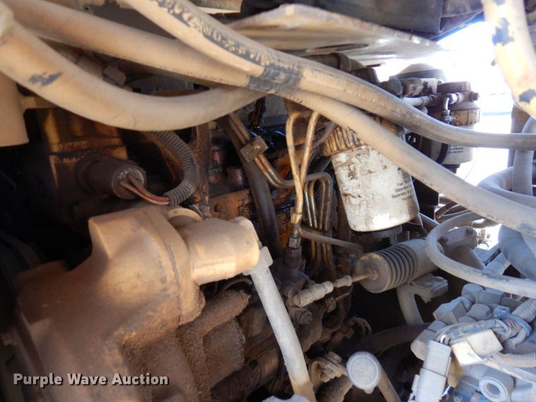 image for item DR0419 1998 Caterpillar CB434C  double drum roller