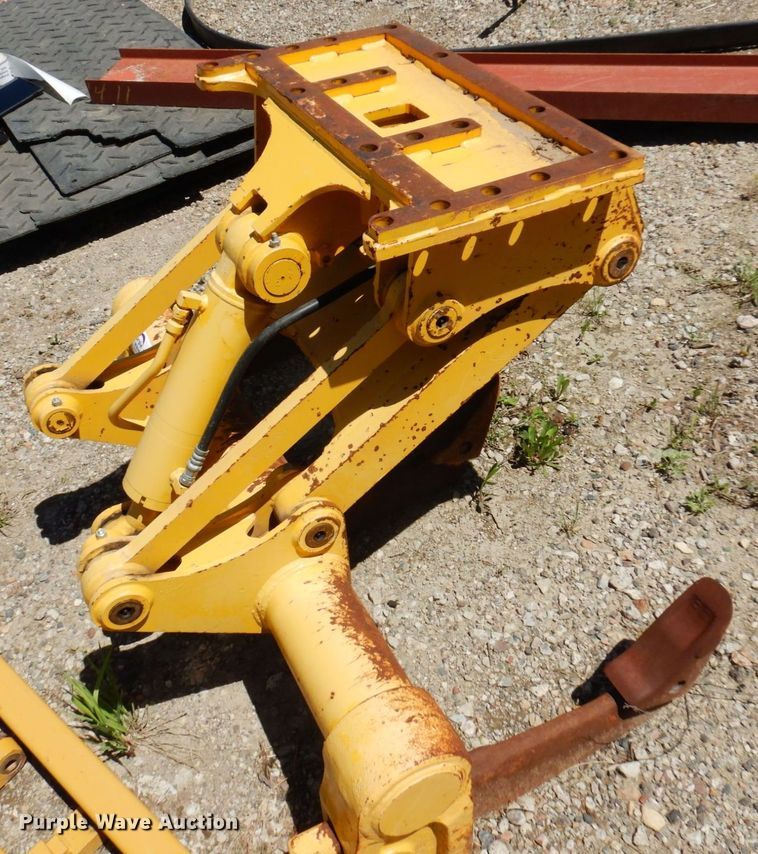 image for item DR0427 Komatsu 51PX  ripper