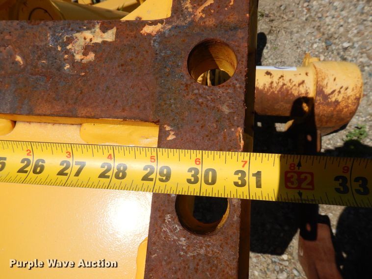 image for item DR0427 Komatsu 51PX  ripper