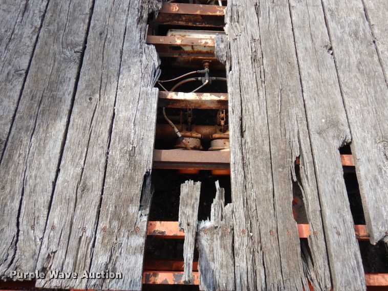 image for item DR0431 2006 Felling FT-50-3  equipment trailer