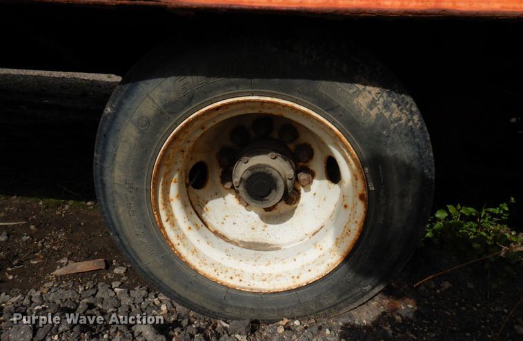 image for item DR0431 2006 Felling FT-50-3  equipment trailer