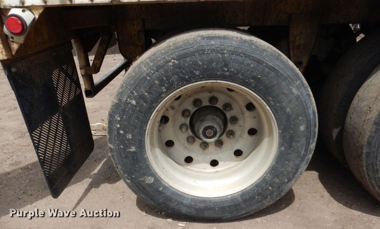 image for item DR0433 1986 Imco  walking floor trailer