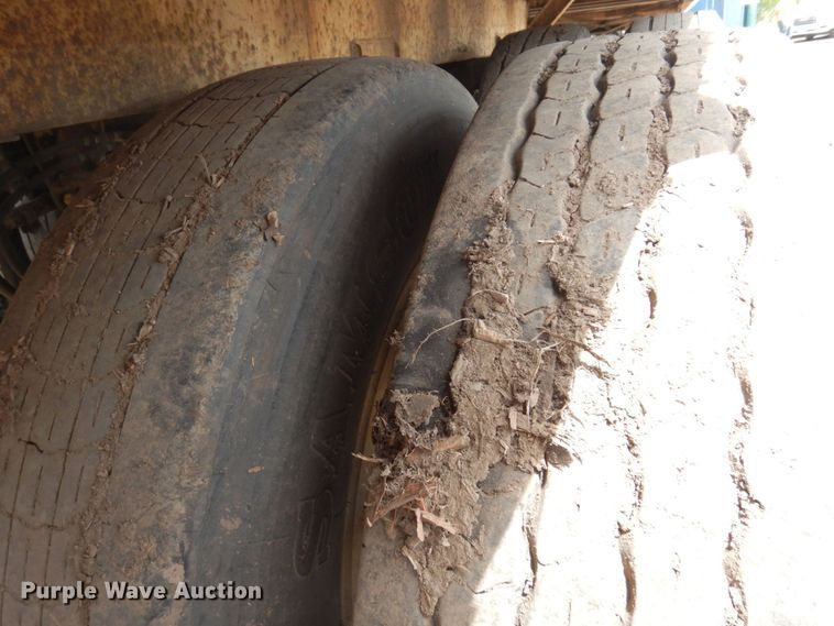 image for item DR0433 1986 Imco  walking floor trailer