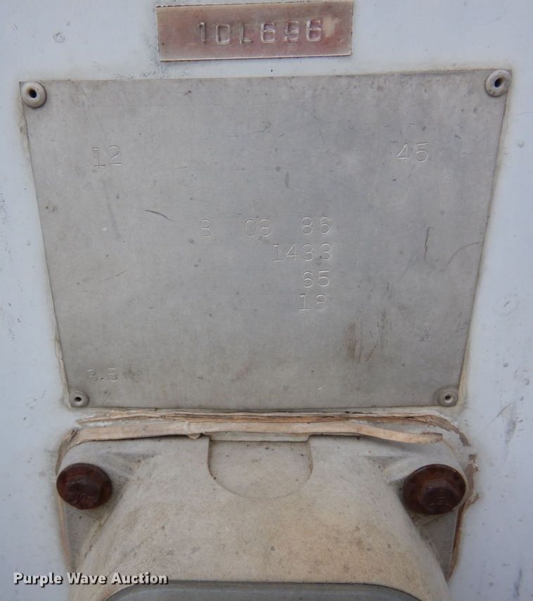 image for item DR0433 1986 Imco  walking floor trailer