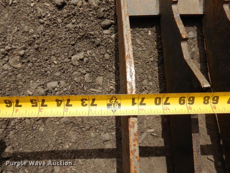 image for item DR0434 72" W skid steer rock grapple bucket