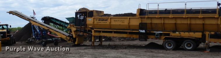 image for item DR0436 Wildcat 521  trommel screen