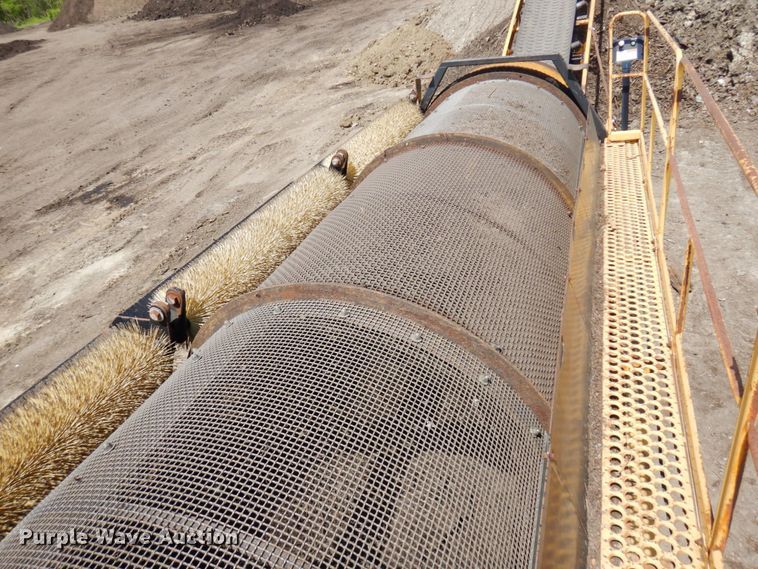 image for item DR0436 Wildcat 521  trommel screen