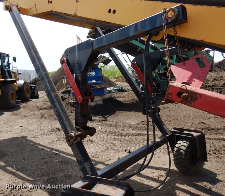 image for item DR0436 Wildcat 521  trommel screen