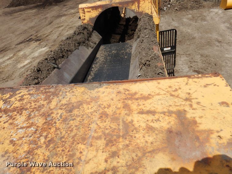 image for item DR0436 Wildcat 521  trommel screen