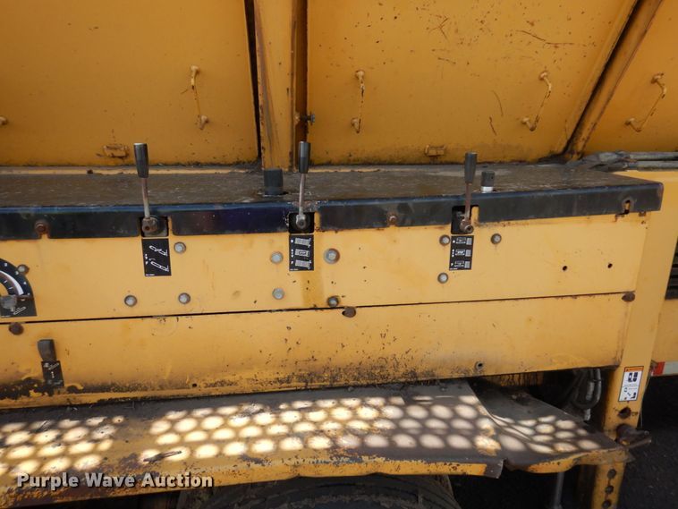 image for item DR0436 Wildcat 521  trommel screen