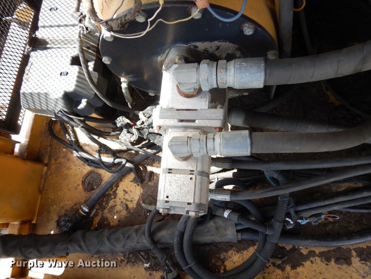 image for item DR0436 Wildcat 521  trommel screen