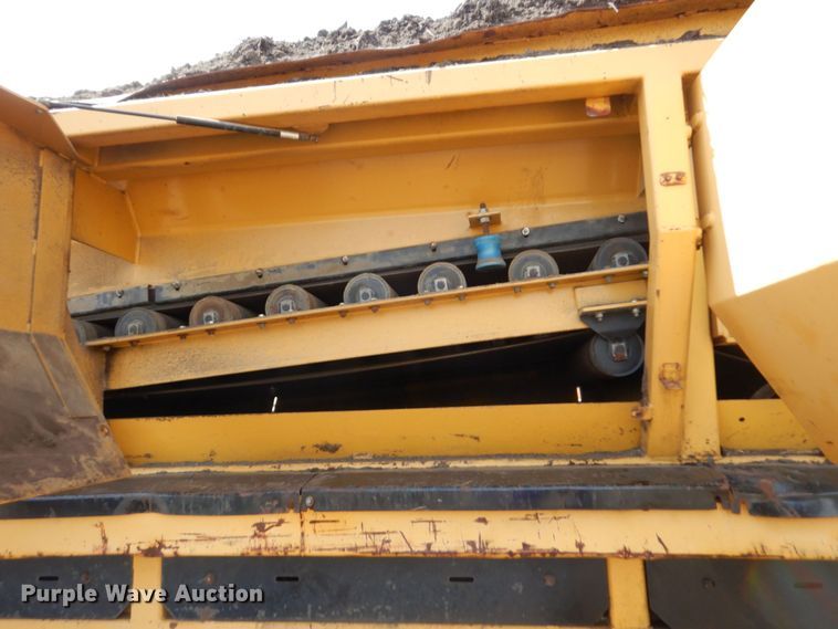 image for item DR0436 Wildcat 521  trommel screen