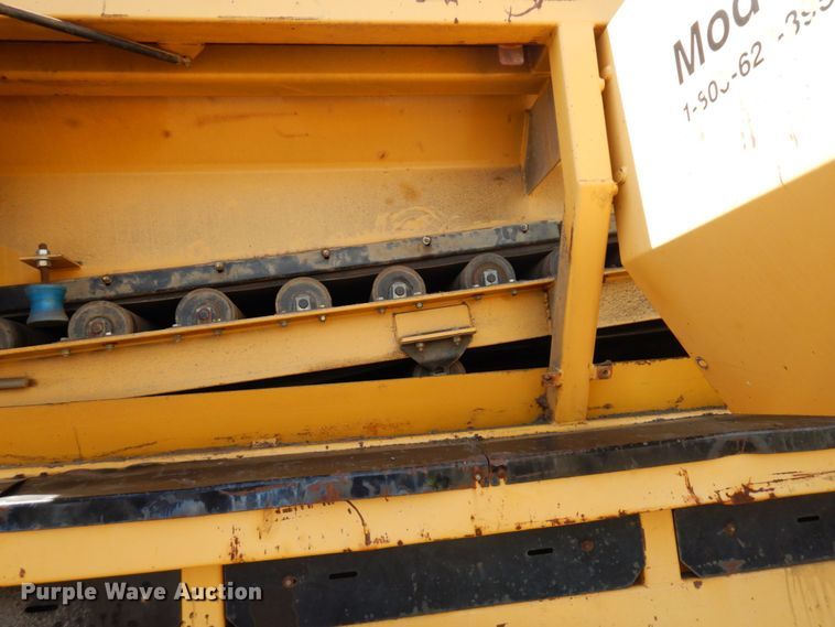 image for item DR0436 Wildcat 521  trommel screen