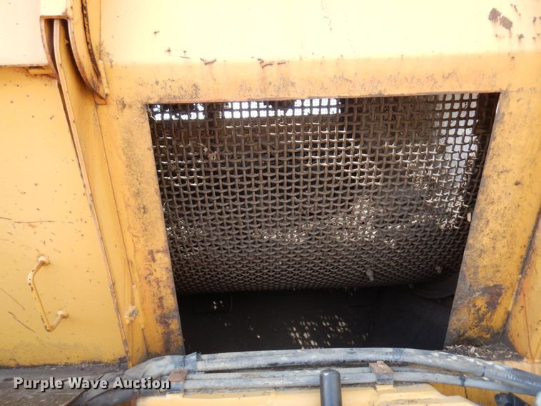 image for item DR0436 Wildcat 521  trommel screen