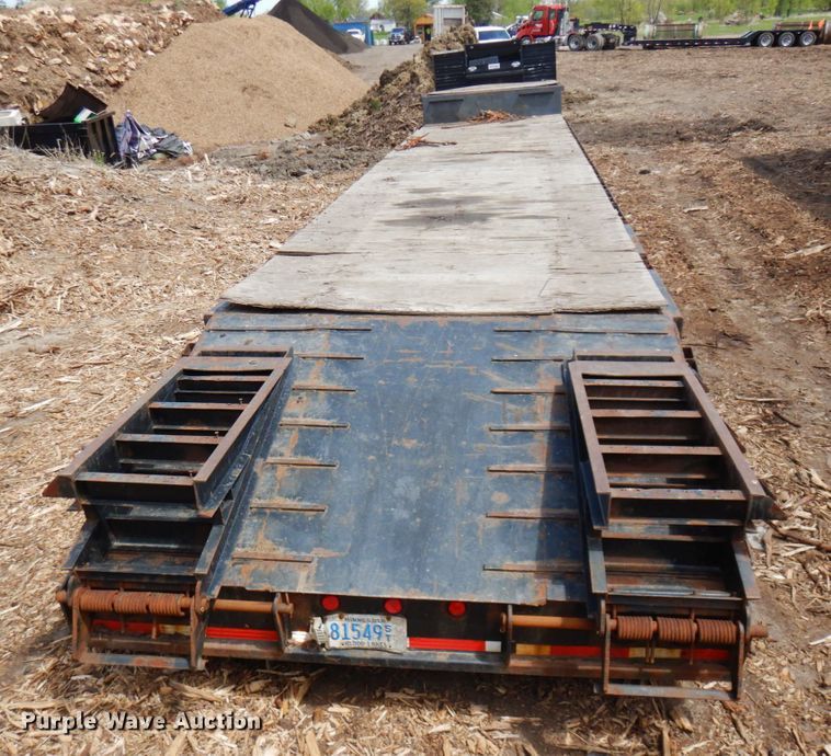 image for item DR0437 2004 Transcraft DTL-2100  drop deck equipment trailer