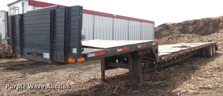 image for item DR0437 2004 Transcraft DTL-2100  drop deck equipment trailer