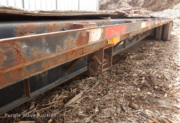 image for item DR0437 2004 Transcraft DTL-2100  drop deck equipment trailer