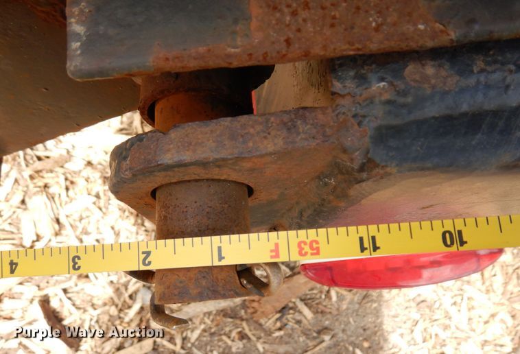 image for item DR0437 2004 Transcraft DTL-2100  drop deck equipment trailer