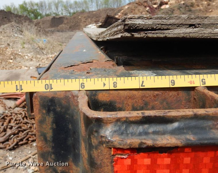 image for item DR0437 2004 Transcraft DTL-2100  drop deck equipment trailer