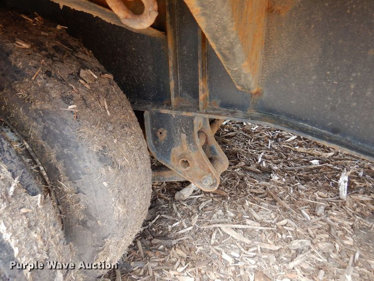 image for item DR0437 2004 Transcraft DTL-2100  drop deck equipment trailer