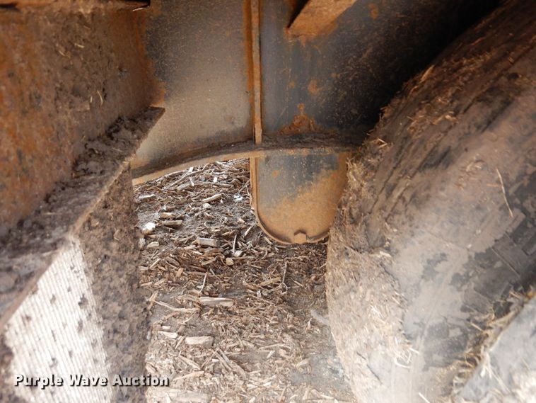 image for item DR0437 2004 Transcraft DTL-2100  drop deck equipment trailer