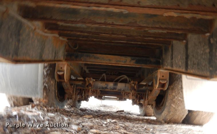 image for item DR0437 2004 Transcraft DTL-2100  drop deck equipment trailer