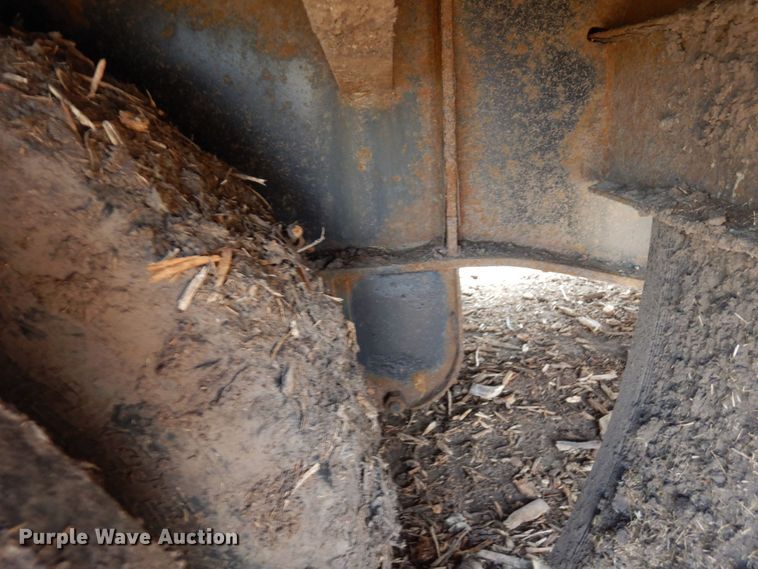 image for item DR0437 2004 Transcraft DTL-2100  drop deck equipment trailer