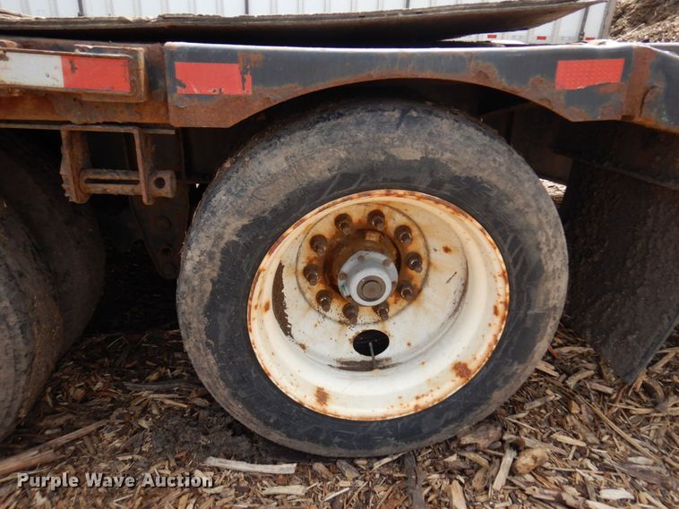 image for item DR0437 2004 Transcraft DTL-2100  drop deck equipment trailer