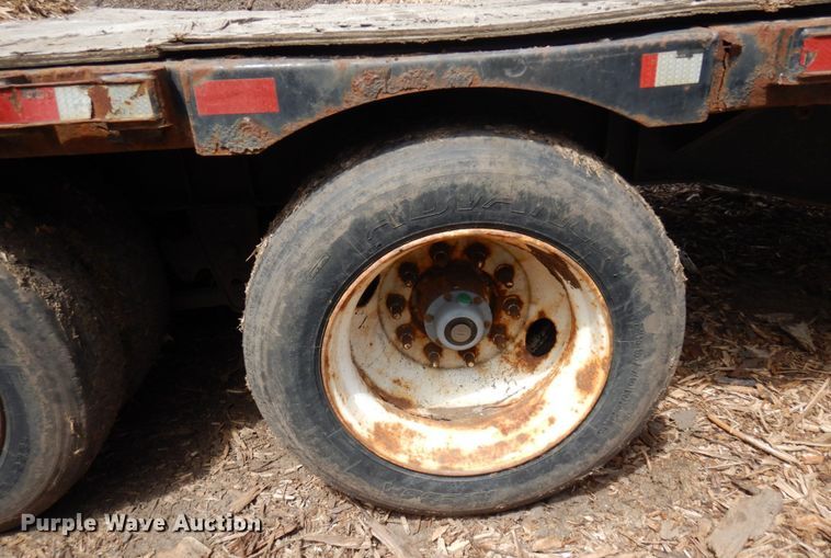 image for item DR0437 2004 Transcraft DTL-2100  drop deck equipment trailer