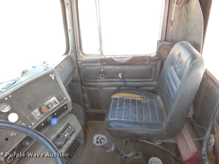 image for item DR1171 1993 Mack DM690S  ready mix truck