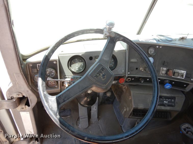 image for item DR1171 1993 Mack DM690S  ready mix truck