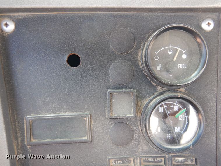 image for item DR1171 1993 Mack DM690S  ready mix truck