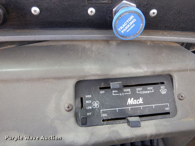 image for item DR1171 1993 Mack DM690S  ready mix truck