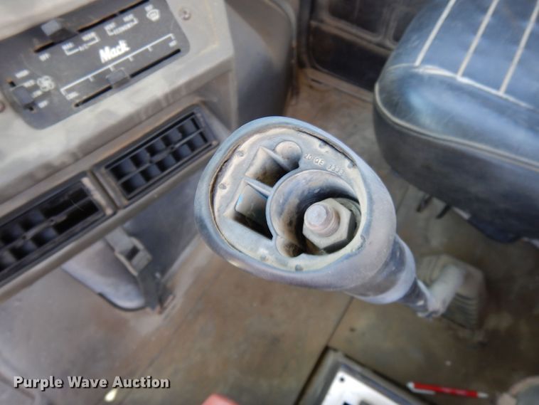 image for item DR1171 1993 Mack DM690S  ready mix truck