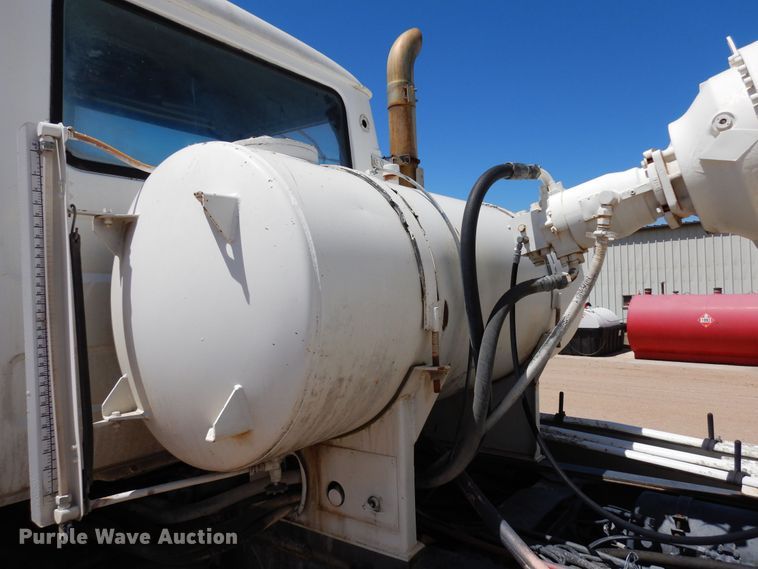 image for item DR1171 1993 Mack DM690S  ready mix truck