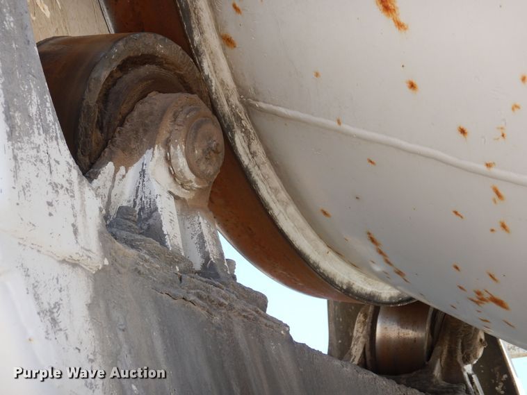 image for item DR1171 1993 Mack DM690S  ready mix truck