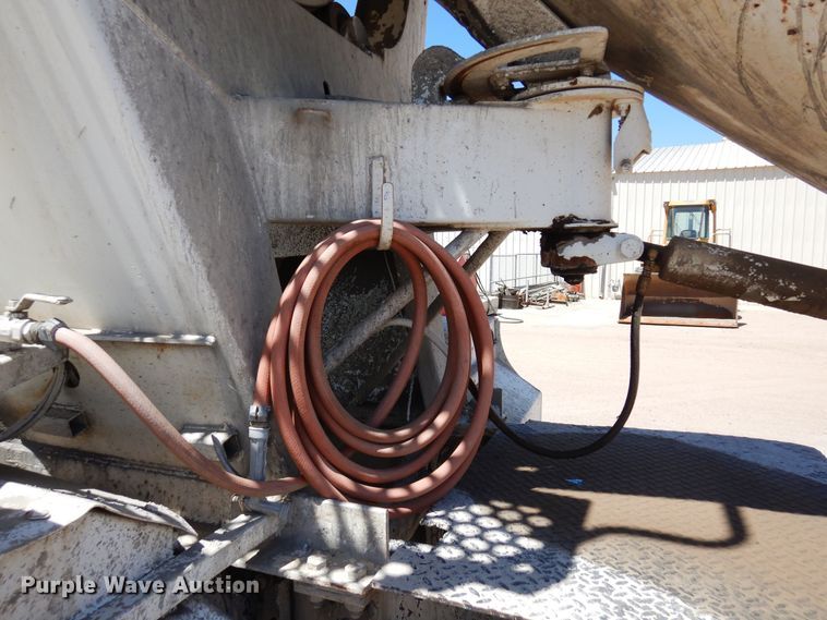 image for item DR1171 1993 Mack DM690S  ready mix truck